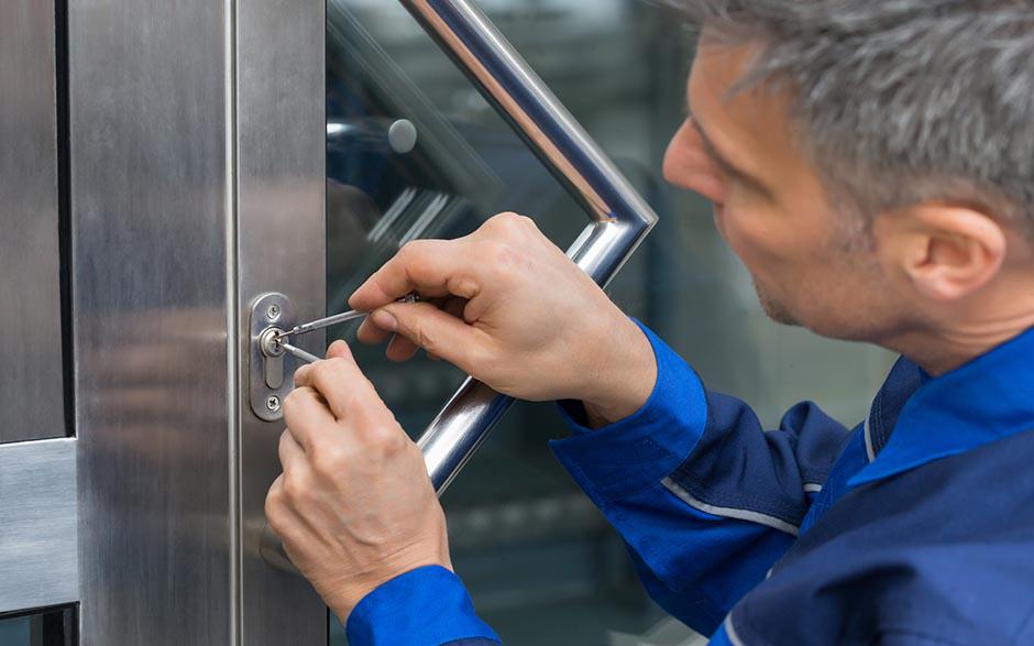 ouvrir une porte Cesson